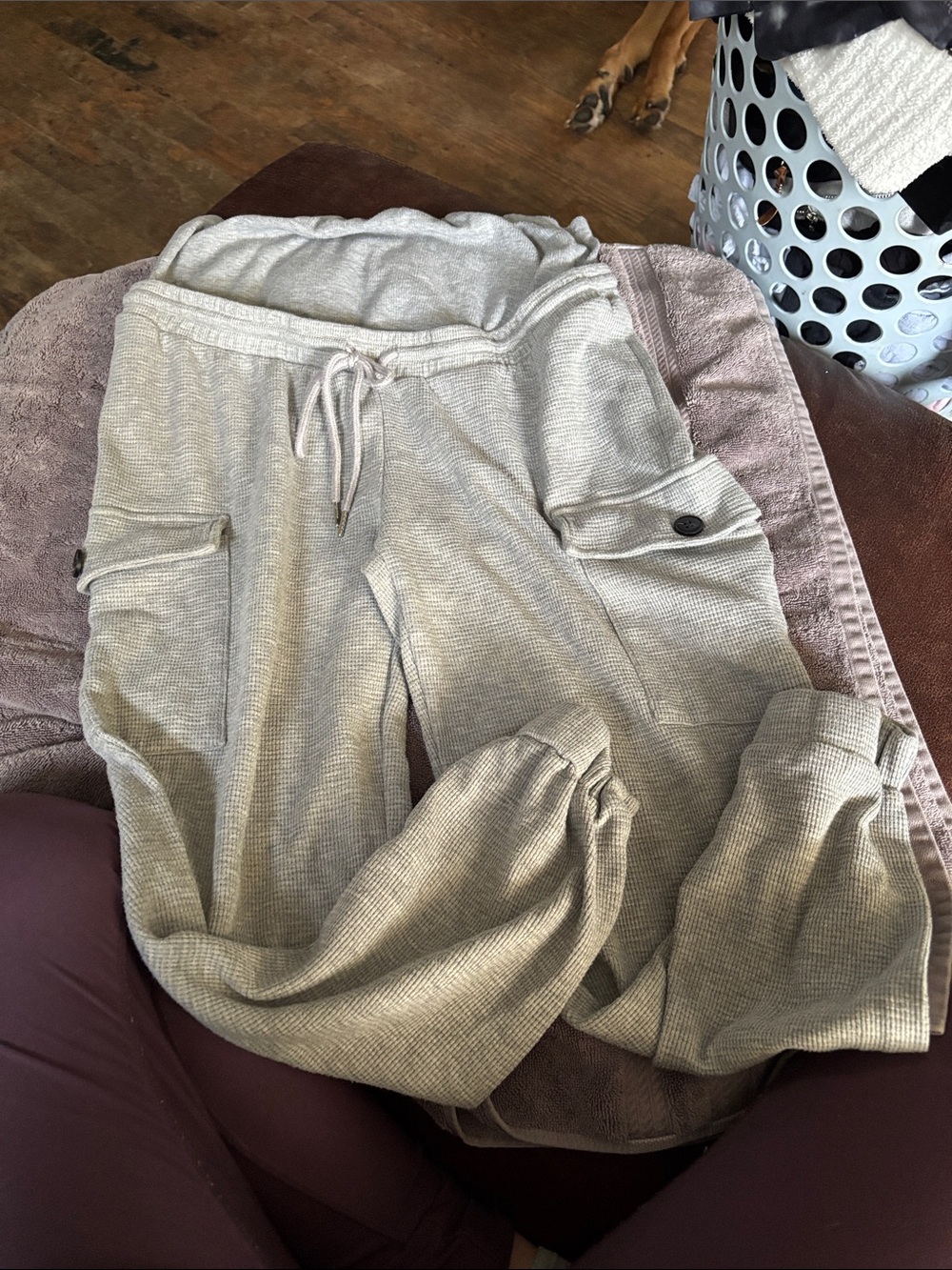 Womens size L Neutral Waffle Jogger Pants with Cargo Pockets
